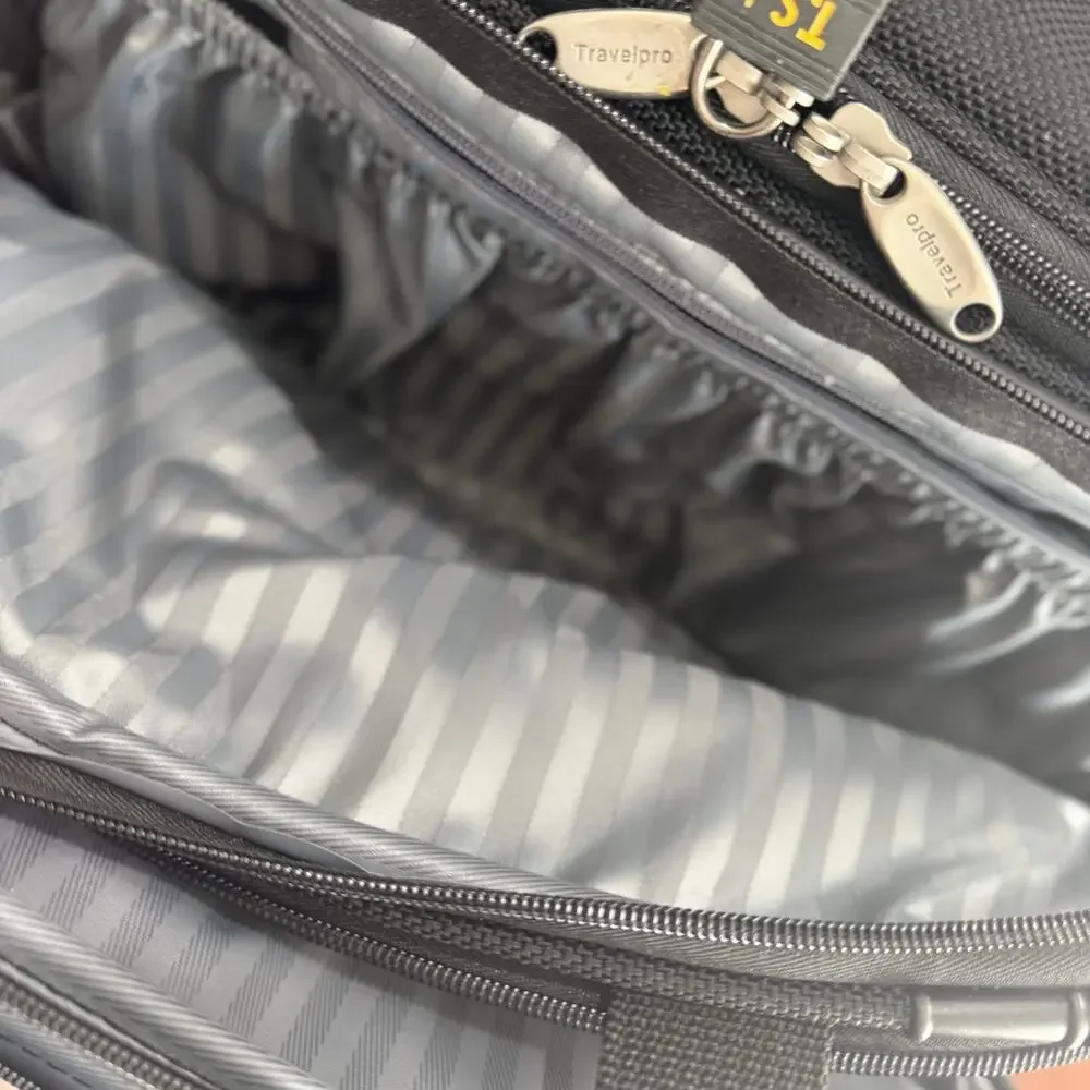 Travelpro FlightPro 3 Rolling Briefcase Bag Black Flight Crew Pilot Tote Luggage